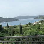 Mladen 아파트 *