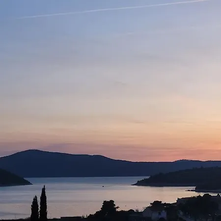 アパート Mladen *