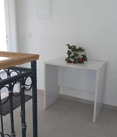 Apartment Mladen *