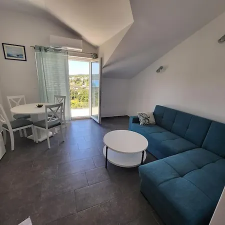Apartment Mladen