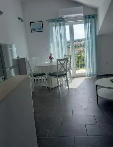 Mladen Lägenhet Slano